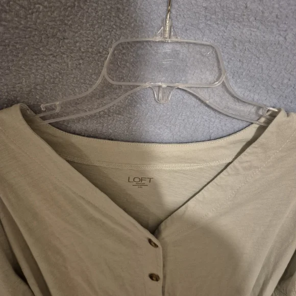 Pastel Cropped Button Top - Picture 5 of 5